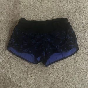 Lululemon Speed Up Shorts. Size 4.